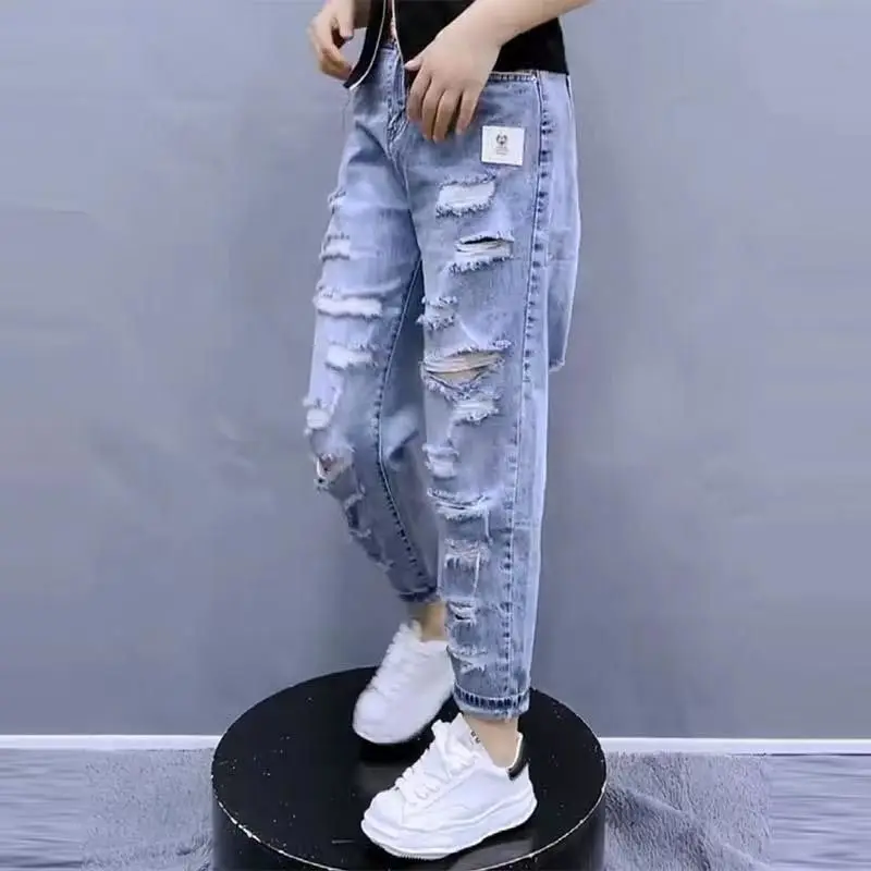 JeansWomen Lubang Korea Musim Semi Musim Panas Baru Longgar Bf Celana Denim Pinggang Tinggi Wanita Lurus Sembilan Poin Celana Koboi Harem W692