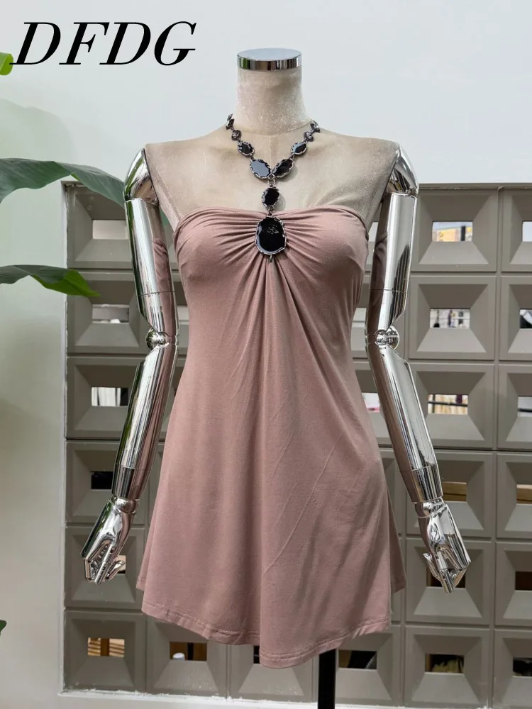 

Женское мини-платье DFDG Весна-Лето 2026 без бретелек, с драпированным лифом, украшенное камнями, приталенное, элегантное, для вечеринок и коктейлей