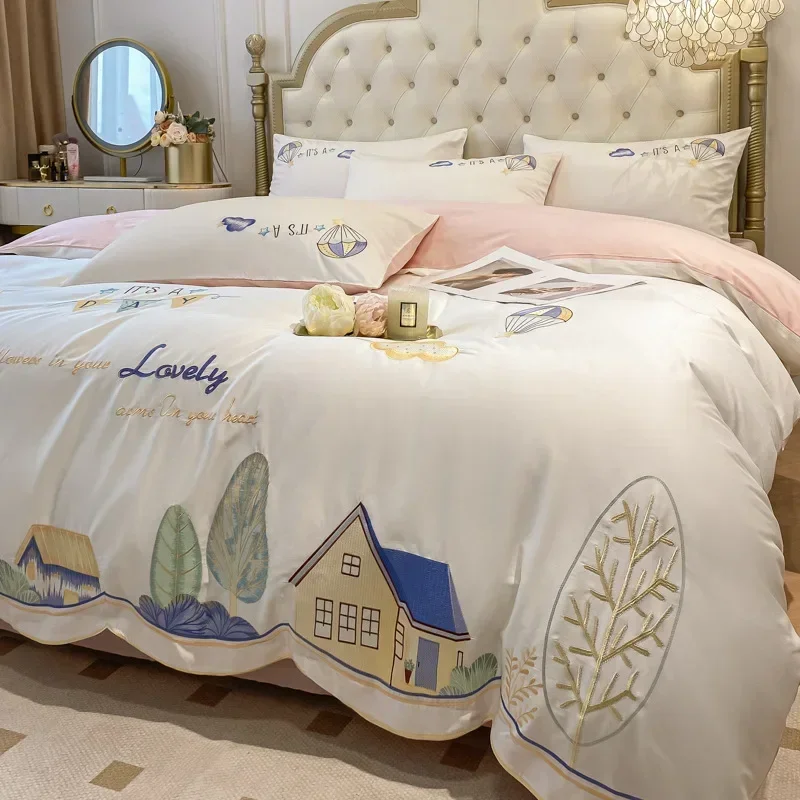 

Small Fresh 60 Cotton Four-piece Set Embroidered Quilt Cover Cute Cartoon Bedding