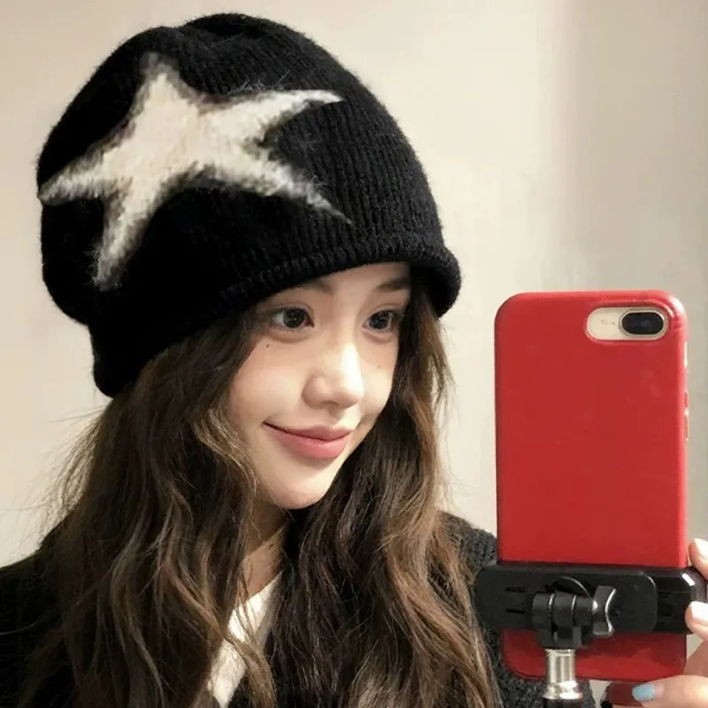 

Модный берет со звездами для женщин, зимняя вязаная утепленная теплая шапка-бини со звездами для девочек, защита ушей, шапки с загнутыми краями, шапка с черепом