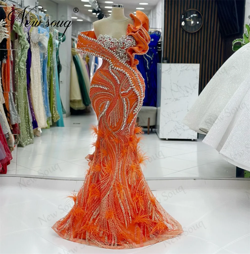 Luxury Orange Off Shoulder Celebrity Dresses Custom Made Mermaid Feathers Women Wedding Party Dress Beading Evening Gowns Dubai