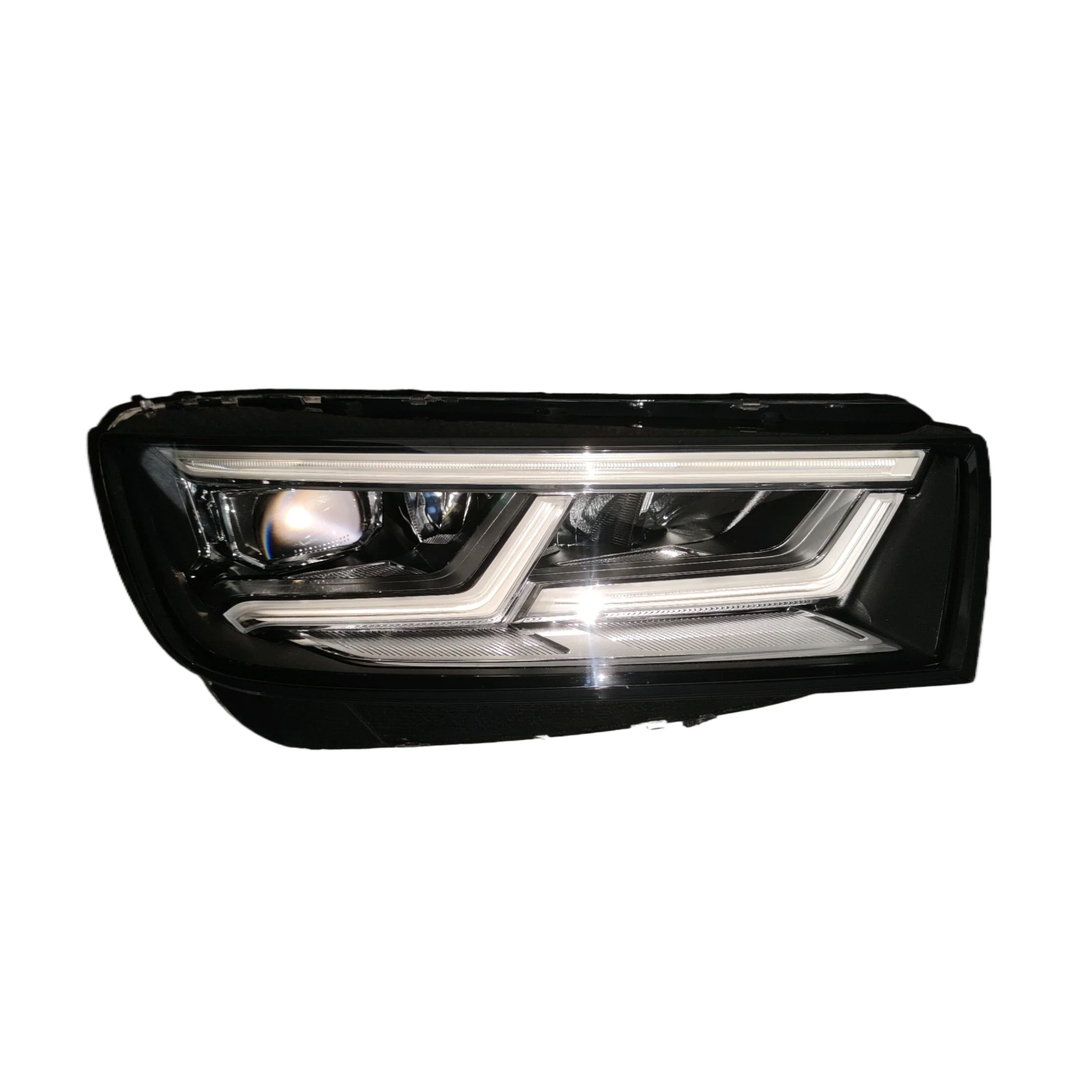

Suitable for High-quality Automatic Lighting System LED Headlights of Audi Q5 Cars