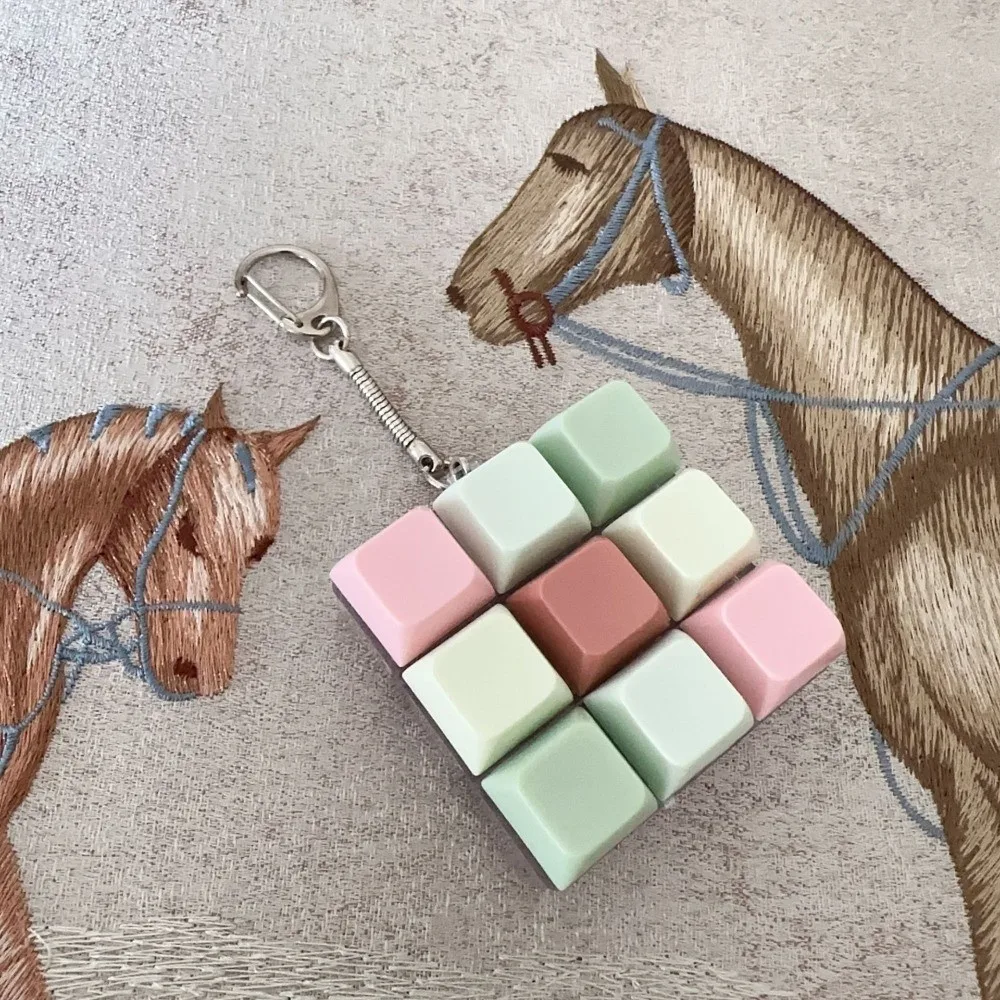 Relaxing 2/3/6/9 Keys Finger Keyboard Keycap Stress Relief Decompression Toy Pass The Time Key Button Pinch Toy Adult