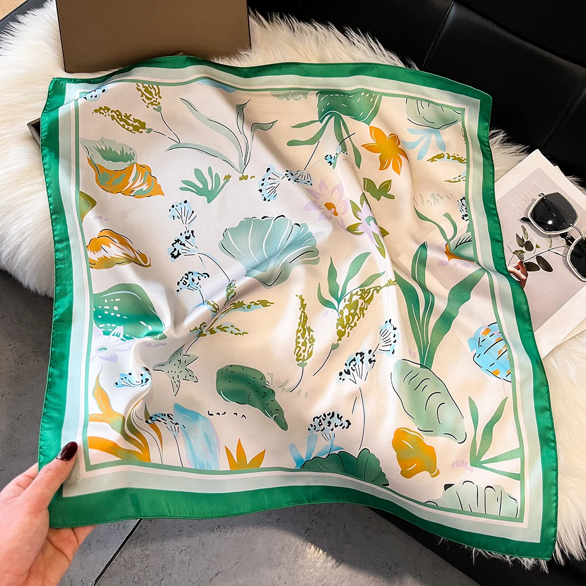 

Painted Print Silk Feeling 70cm Square Scarf Women Foulard Cashew Neckerchief Lady Satin Head Hijab Female Decorate Neck Ties