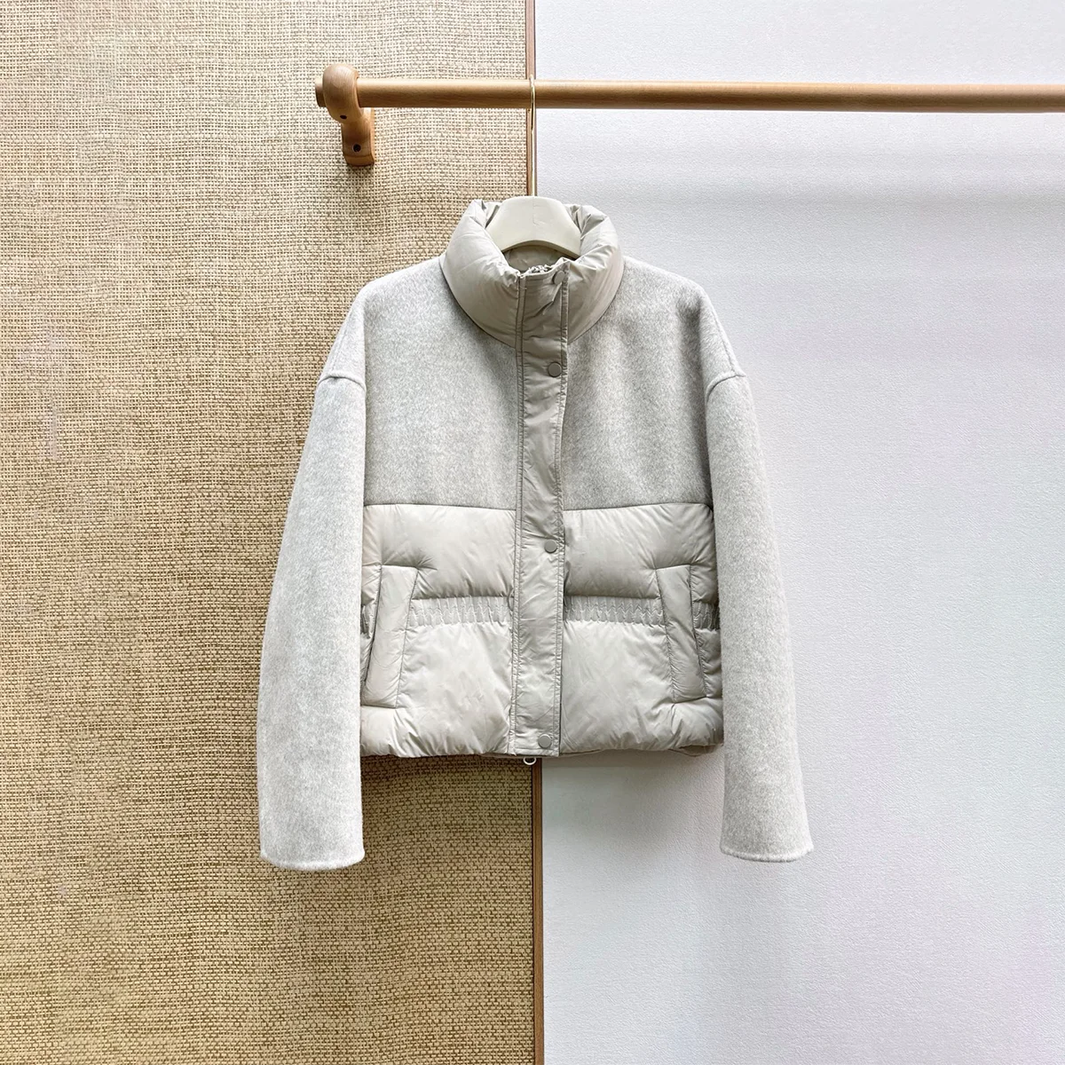 2026 Women Wool Blend Spliced Down Jacket, Stand Collar Loose Short Puffer Coat26102202