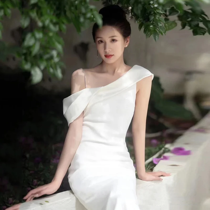 

Элегантное свадебное платье из атласа с шлейфом для молодых женщин 8-25 лет, для выездной регистрации брака