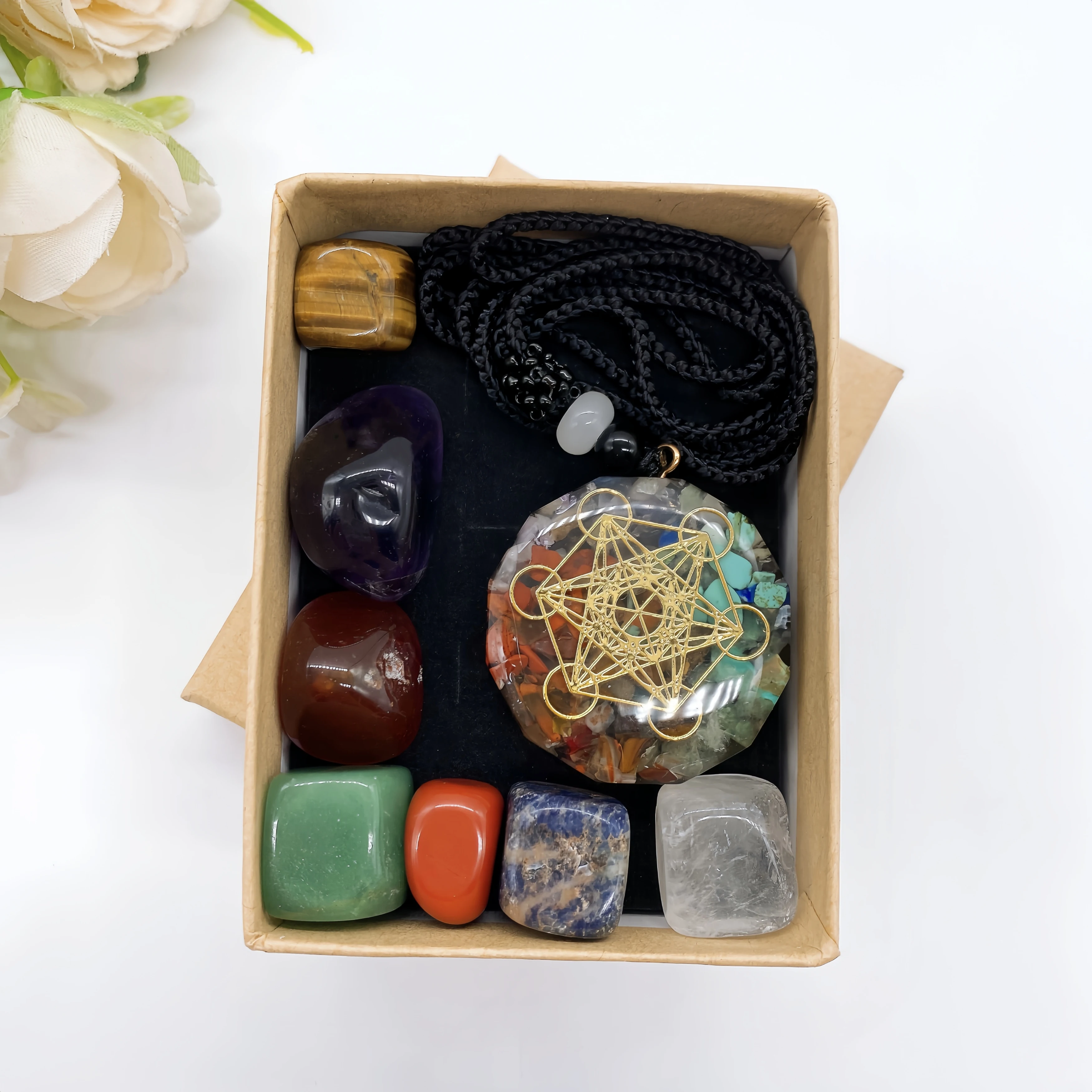 Naturalny kryształowy zestaw czakr Ametyst Stone Palm Healing Meditation Yoga Stone Set Naszyjnik Wisiorek Kolekcja Home Decor