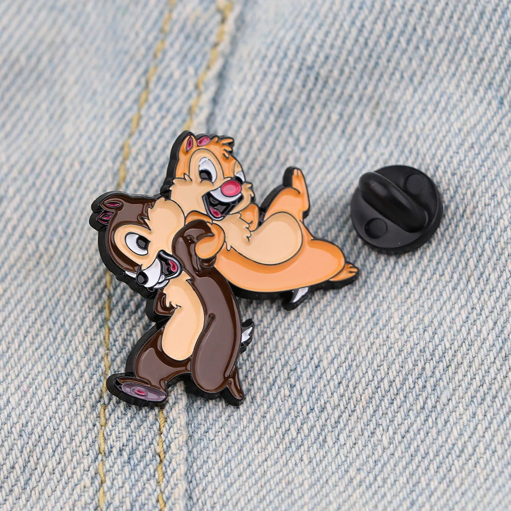 Kawaii Squirrel Enamelled Pins Cartoon Animal Brooches Clothing Hat Backpack Lapel Badges Fashion Jewelry Accessories Gifts