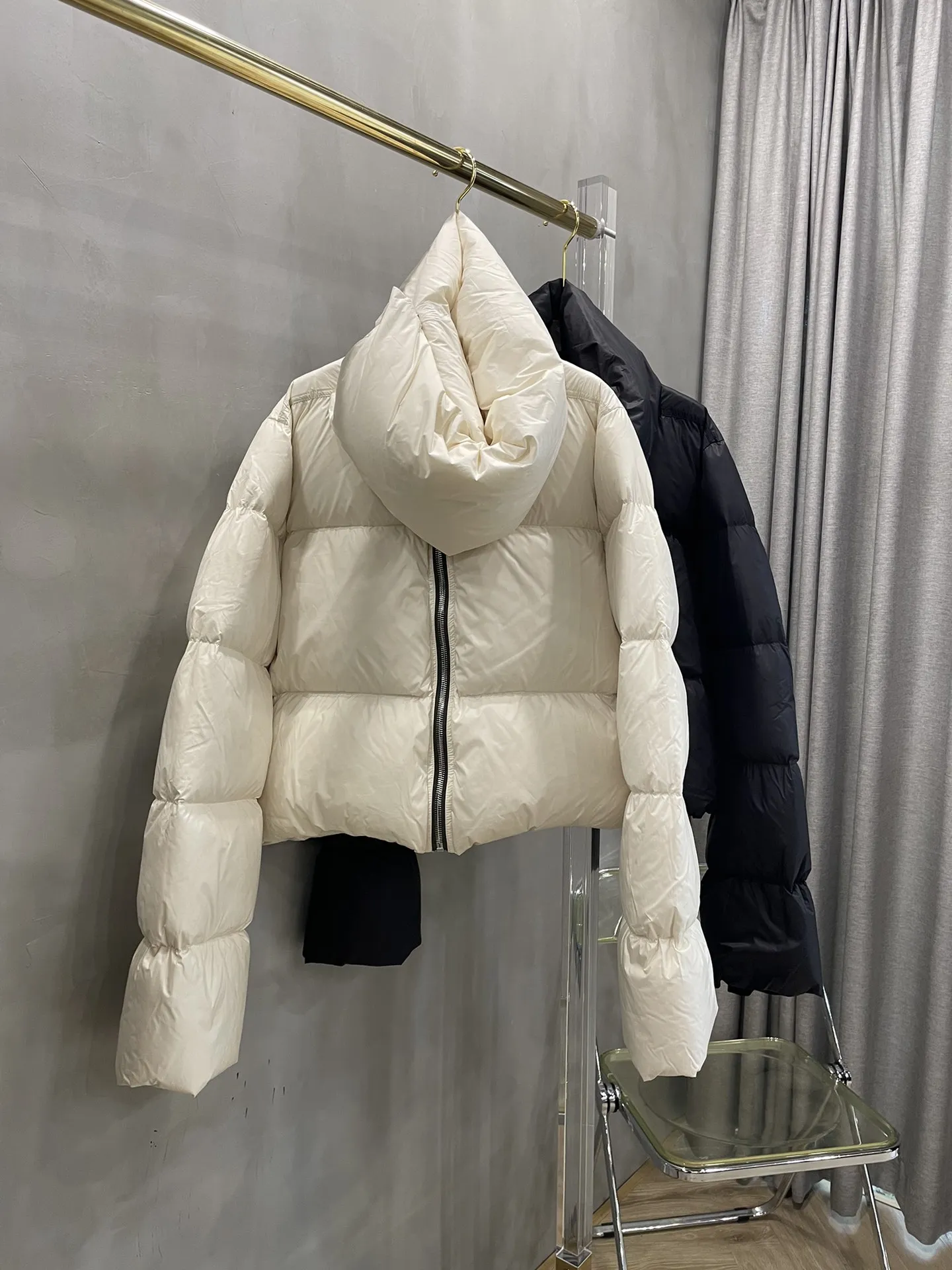 2025年 レディース服 ショートジッパー ダウンジャケット 冬新作 1104