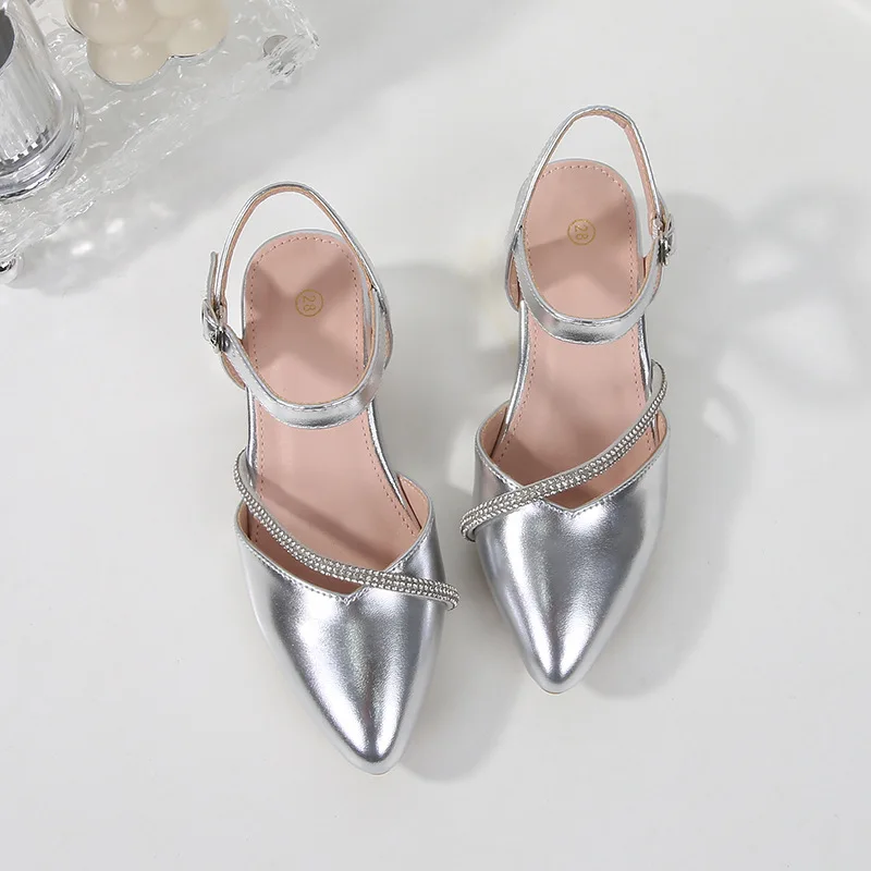 Girls' high heeled sandals in stock in Huizhou, transparent princess style sandals with rhinestones, 2026