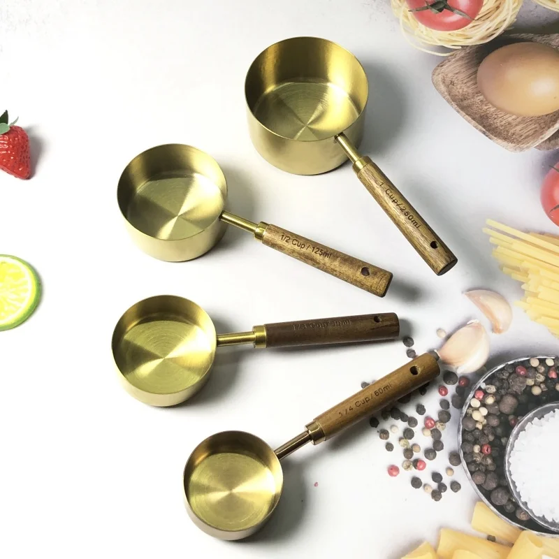

Набор мерных чашек и ложек из 8 предметов, золотистый металл с деревянными ручками, разные размеры, кухонный инструмент для выпечки