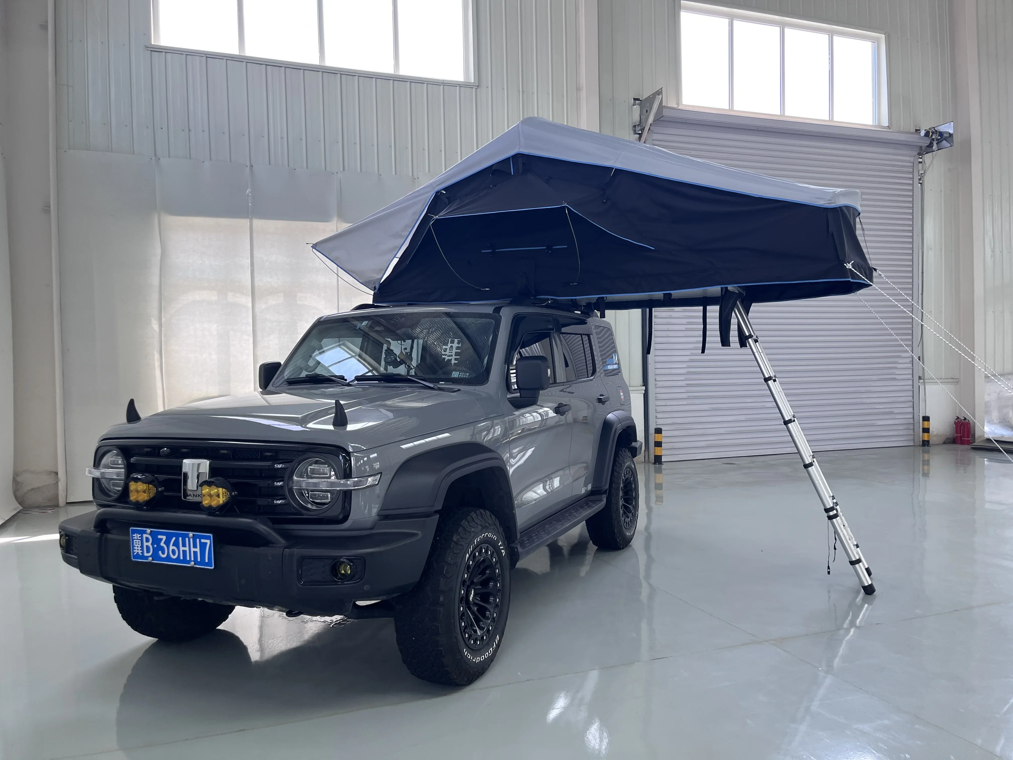 Custom New Arrival Outdoor Camping 4x4 Foldable Waterproof Suv Car Soft Shell Roof Top Tent With Annex Room