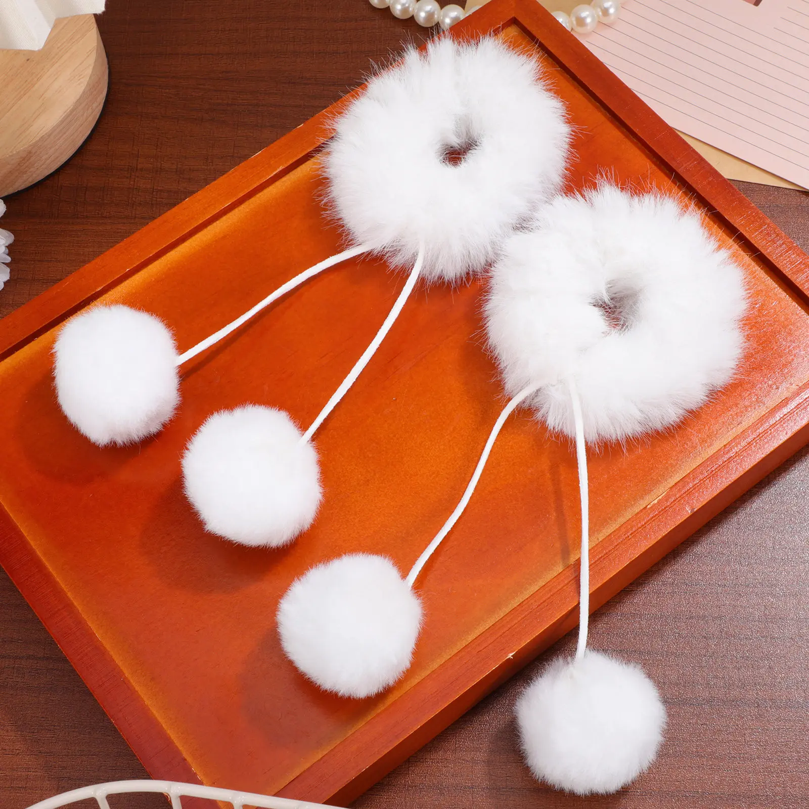 

2pcs Pompom Ties Soft Elastic Ponytail Holders Balls For Hair For Hair Ball Decor Bun Accessories