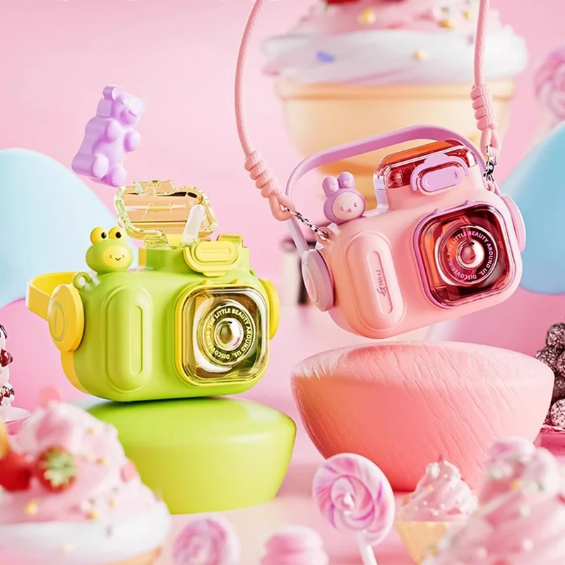 

GIANXI Sippy Cup For Children Cute Cartoon Portable Tritan Material Water Bottle Safety Latches Seal Leak-Proof Plastic Cups