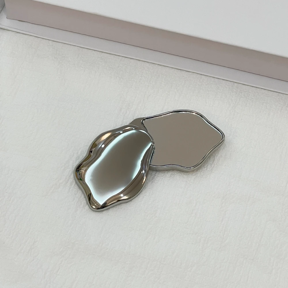 Double-sided Small Mirror Mini Foldable Makeup Mirror Portable Travel Compact Metal Mirror Suitable for Bag