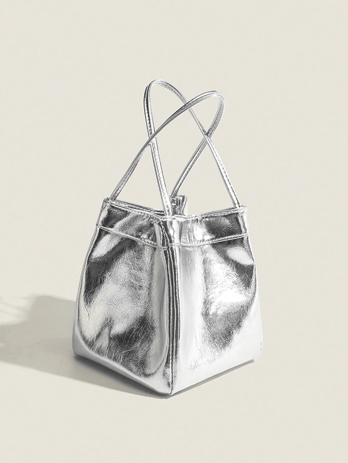 

Silver Mirror Finish Top-Handle Bucket Bag, Square Shape, PU Leather, Lightweight Casual Handbag