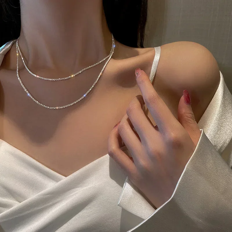 Popularny błyszczący naszyjnik dla kobiet Srebrny łańcuszek obojczykowy Choker Biżuteria modowa Prezent urodzinowy na przyjęcie weselne