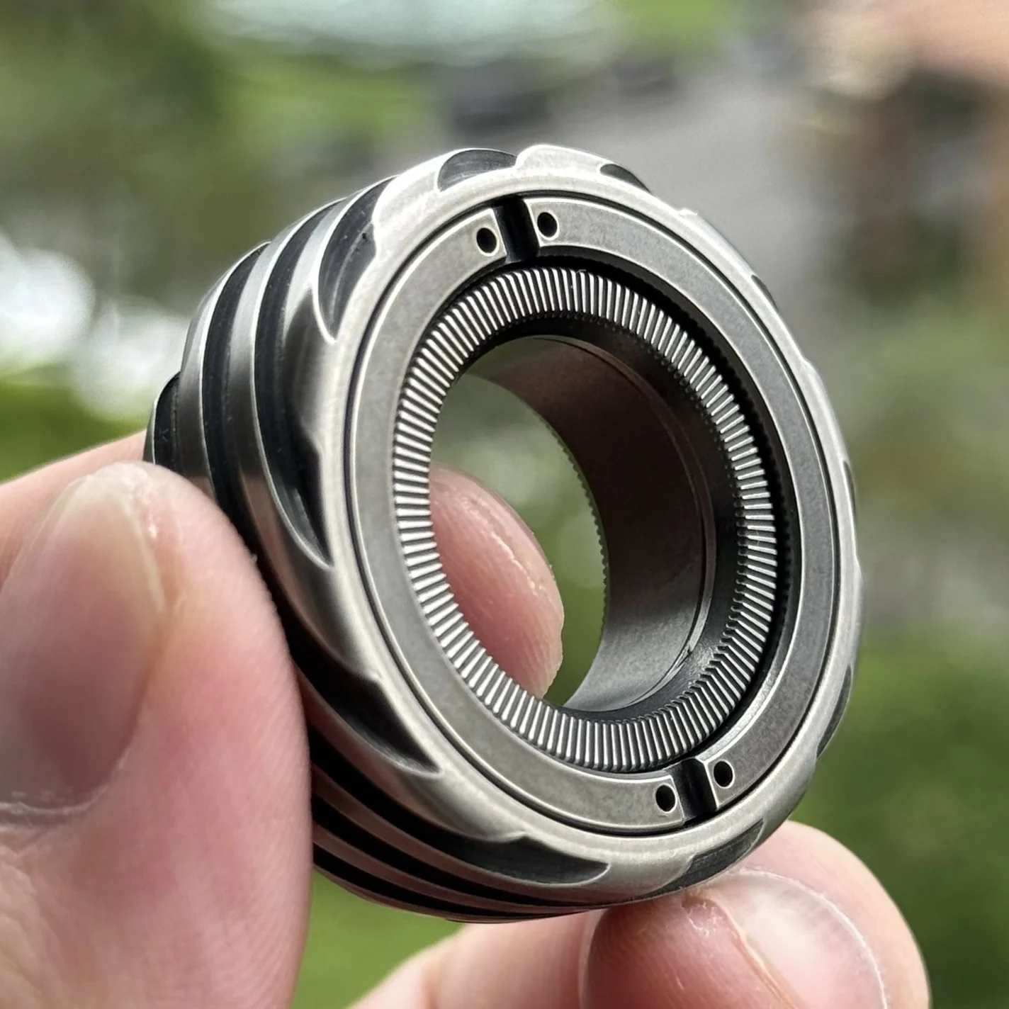 T-CONCEAL Magnetic Fidget Ratchet Ring EDC Toys Adjustable Haptic Ring Stainless Steel Fingertip Metal Tyre Toys Stress Spinner