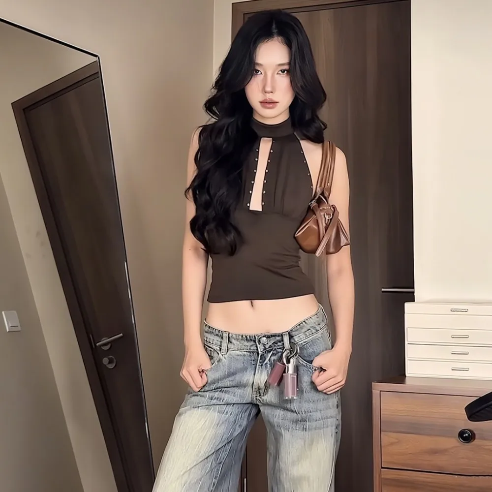 SylCue Nieten Dekoration Tank Tops Frauen Sommer Trend Halter Off Schulter Backless Nabel Exposed Heiße Mädchen Street Fashion Weste