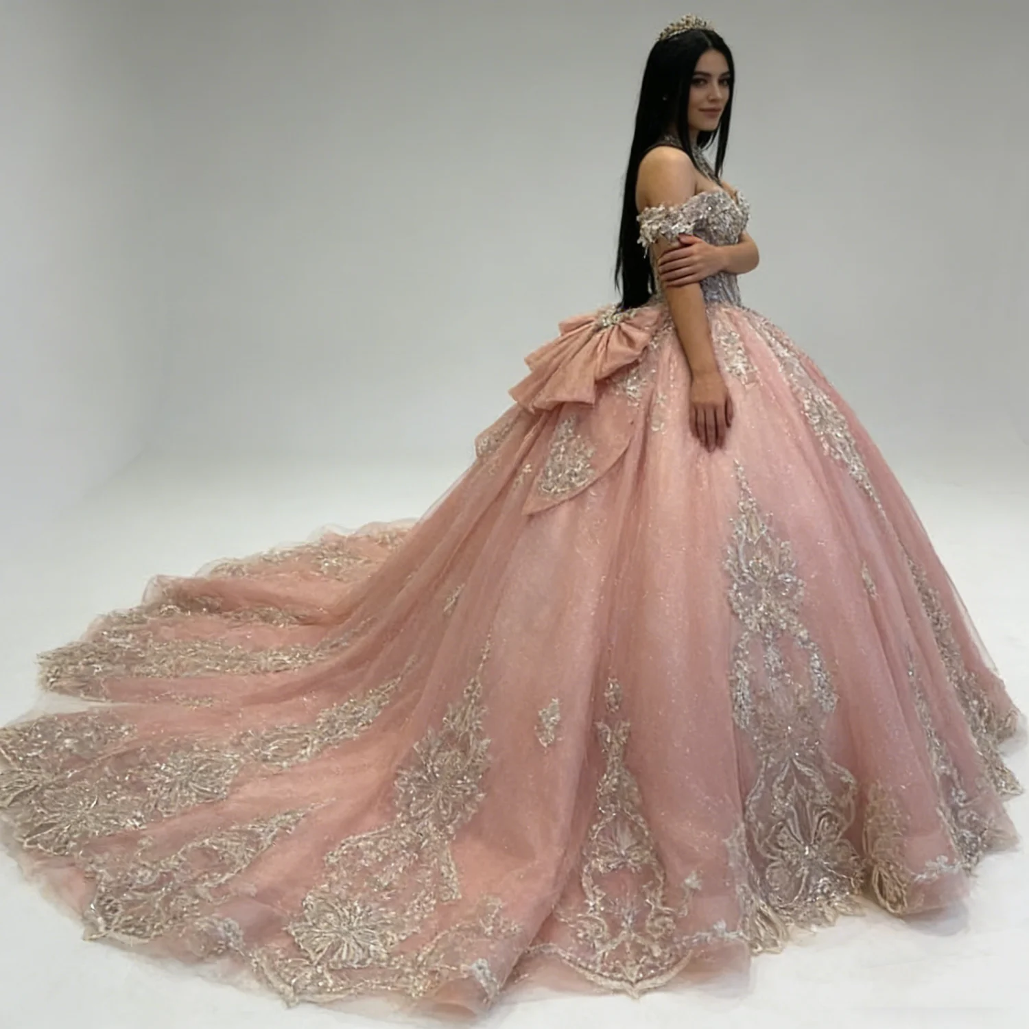 

Customized Luxury Vestido De xv Anos Off Shoulder Sequined Applique Bow Puffy Sweep Train Prom Birthday Party Pageant Wedding