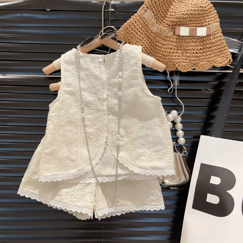 Traje de dos piezas para niña, conjunto de chaleco de encaje coreano y pantalones cortos, Color sólido, bonito, novedad de verano