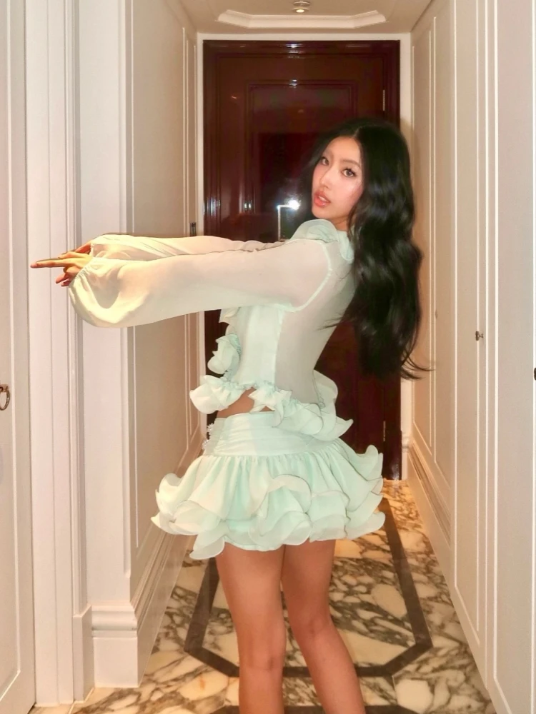 Culottes da donna Set da due pezzi Sexy con volant con lacci Top a maniche lunghe + Minigonne con diamanti Abiti da cocktail per feste di celebrità