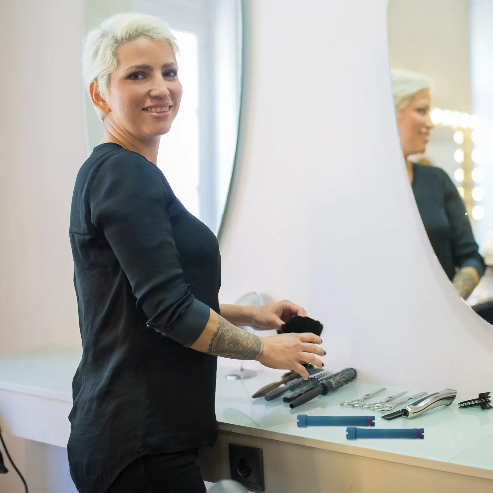 

Набор из 4 цифровых водонепроницаемых взрывозащищенных пластиковых бигуди для завивки волос с подогревом, нескользящие, для укладки длинных волос