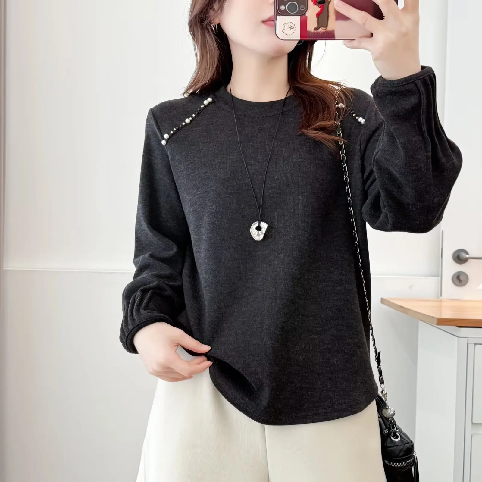 XXXXL mode grande taille femme vêtements T-Shirt automne hiver nouveau Style polaire conception chaude col rond perlé pli poignets hauts 9575