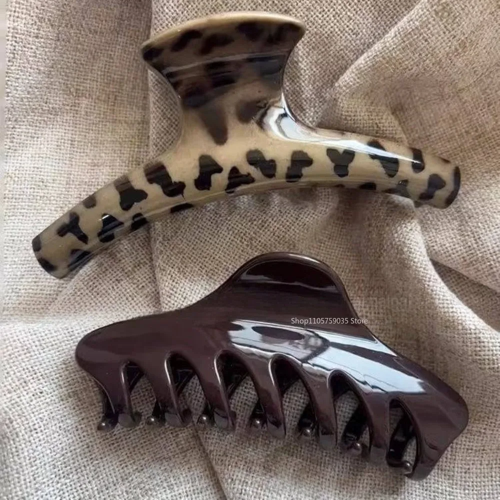 Vintage Leopard Print Large Shark Hair Claw Clip for Women Elegant Geometric Catch Clamp Hairgrip Hold Hair Styling Accessories
