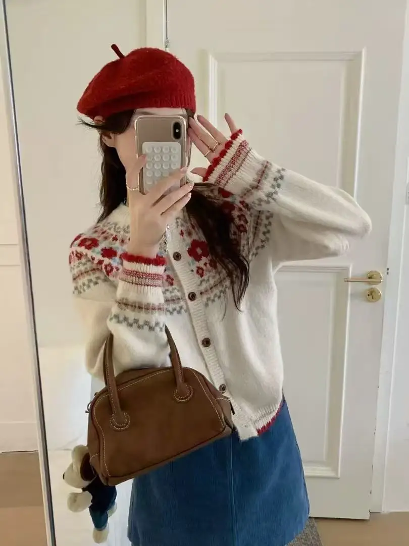 Autumn and winter new round neck Fair Island knitted cardigan jacket retro jacquard sweater top