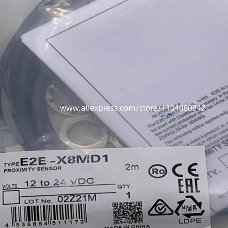 3PCS New Proximity switch E2EZ-X4C1-N E2EZ-X4B1-N E2EZ-X8C1-N E2EZ-X8B1-N E2EZ-X4D1-N E2EZ-X4D2-N E2EZ-X8D2-N E2EZ-X8D1-N