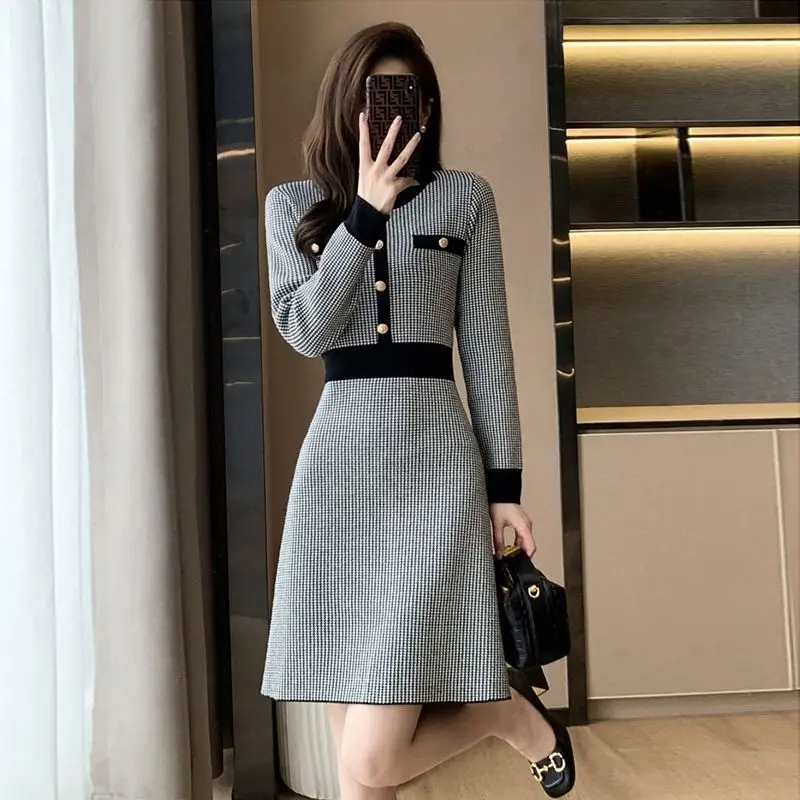 Women\'s Autumn Winter Graceful Plaid Mini Knit Dress Lady Slim Patchwork Long Sweater Dresses 2024 New Elegant Knitwear Female