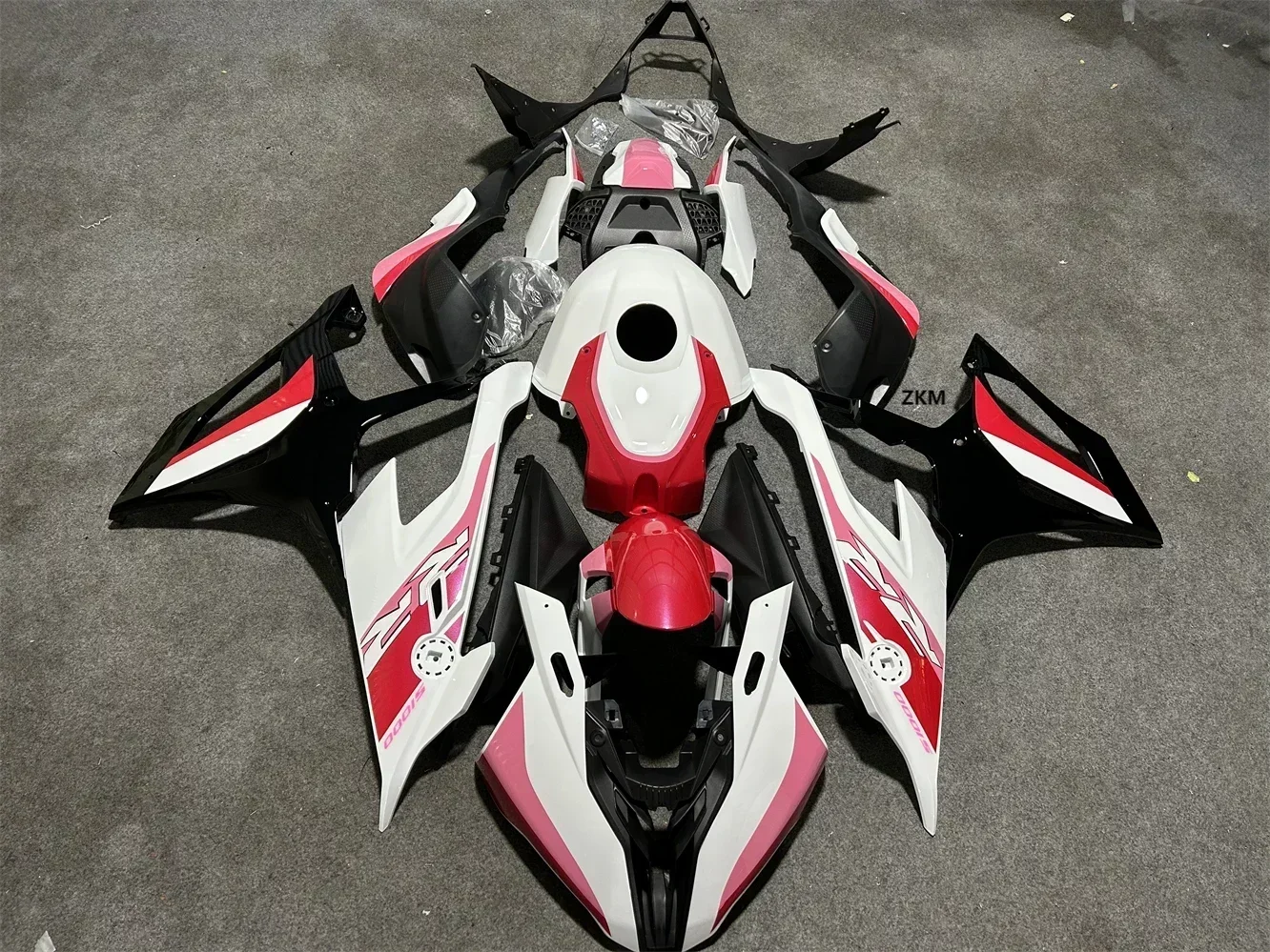 

Motorcycle Fairing Kit Suitable for S1000RR 19-22 Years S1000 2019 2020 2021 2022 Fairing Pink white