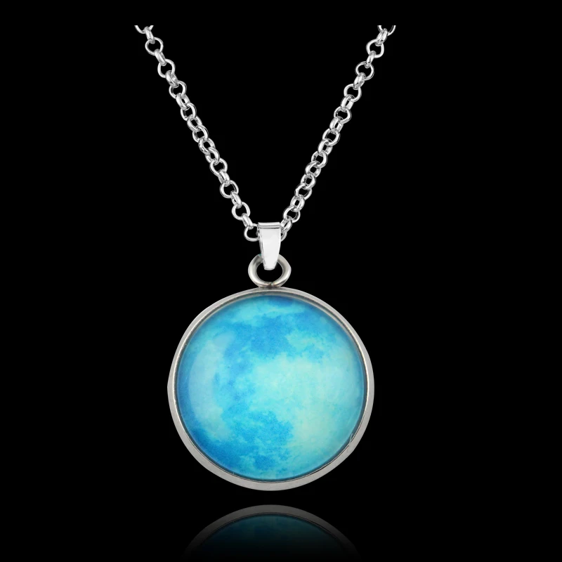 Vintage Long Moon Glow In The Dark Necklace Glow Moon Necklace For Women Jewelry Cabochons lunar Pendant Fluorescence Light