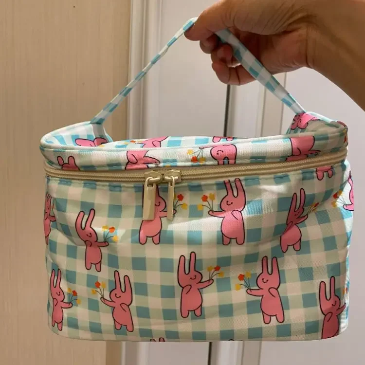 Bolsa de maquillaje con estampado de dibujos animados para mujer, organizador portátil de mano de gran capacidad, almacenamiento de artículos de tocador, bolsa de maquillaje