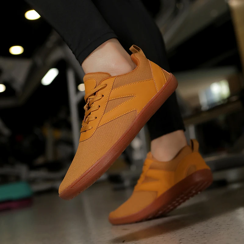 

Outdoor Casual Sneakers Men Shoes Anti-slip Low-top Sports Shoes Men Solid Color Comfortable Soft Breathable Walking Shoes Men