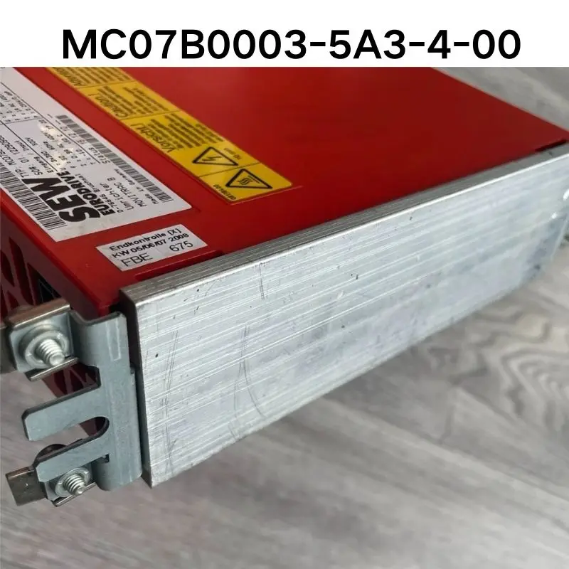 Second hand test OK  MC07B0003-5A3-4-00   Frequency converter