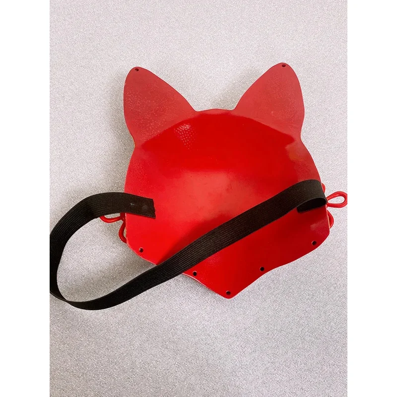 تفكك مكثف: قناع ثعلب لامع من صفائح معدنية على شكل نجمة، مناسب لحفلات الهالوين وعيد الميلاد