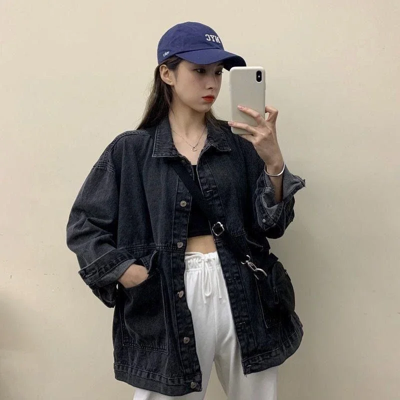 

2025 Autumn Women Denim Jacket Korean Long Sleeve Loose Jeans Coat Woman Bf Unisex Wild Big Pockets Buttons Outerwear