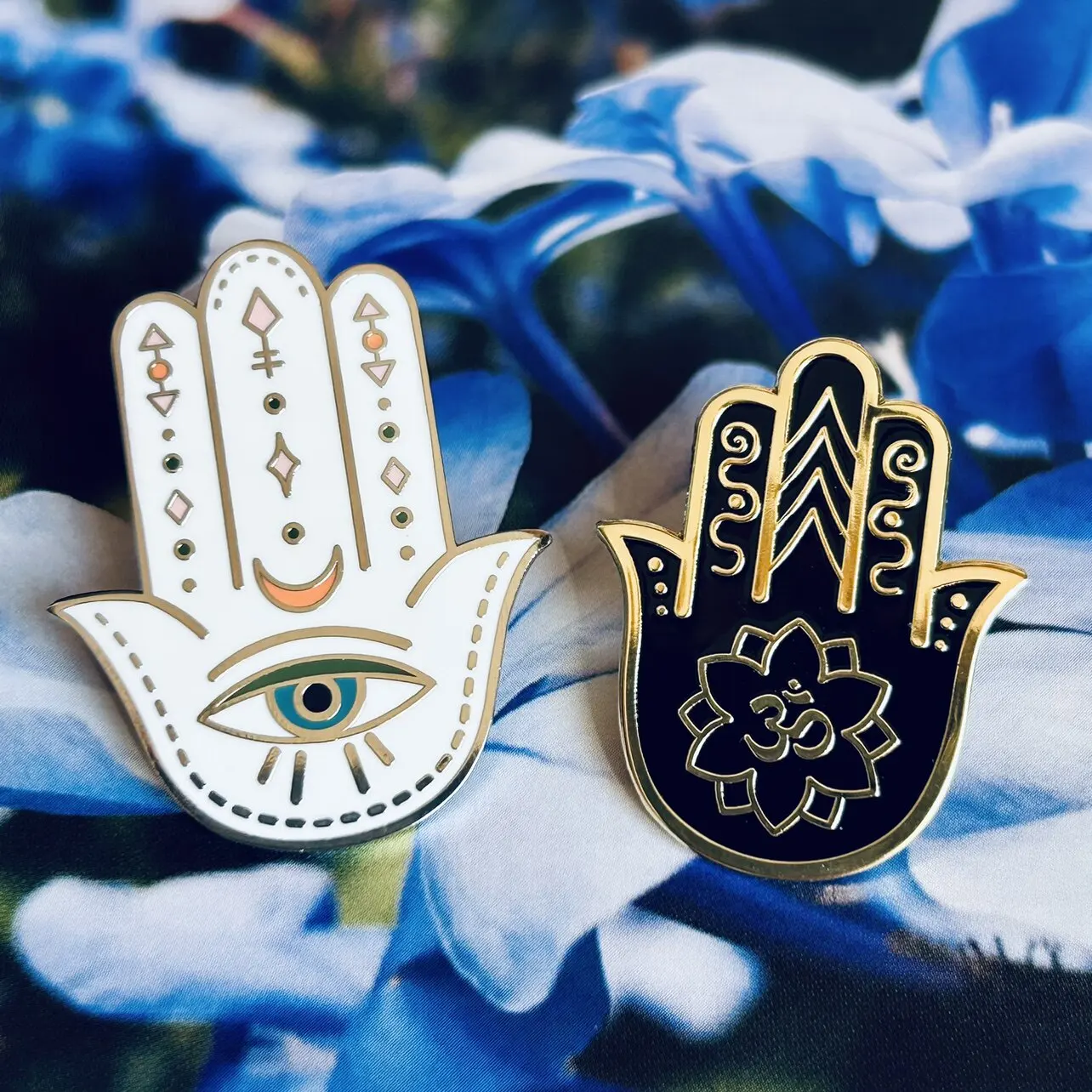 Vintage Hamsa Hand Enamel Pins Evil Eye Brooch for Women Men Boho Fatima Hand Lapel Badge Spiritual Protection Jewelry Gift