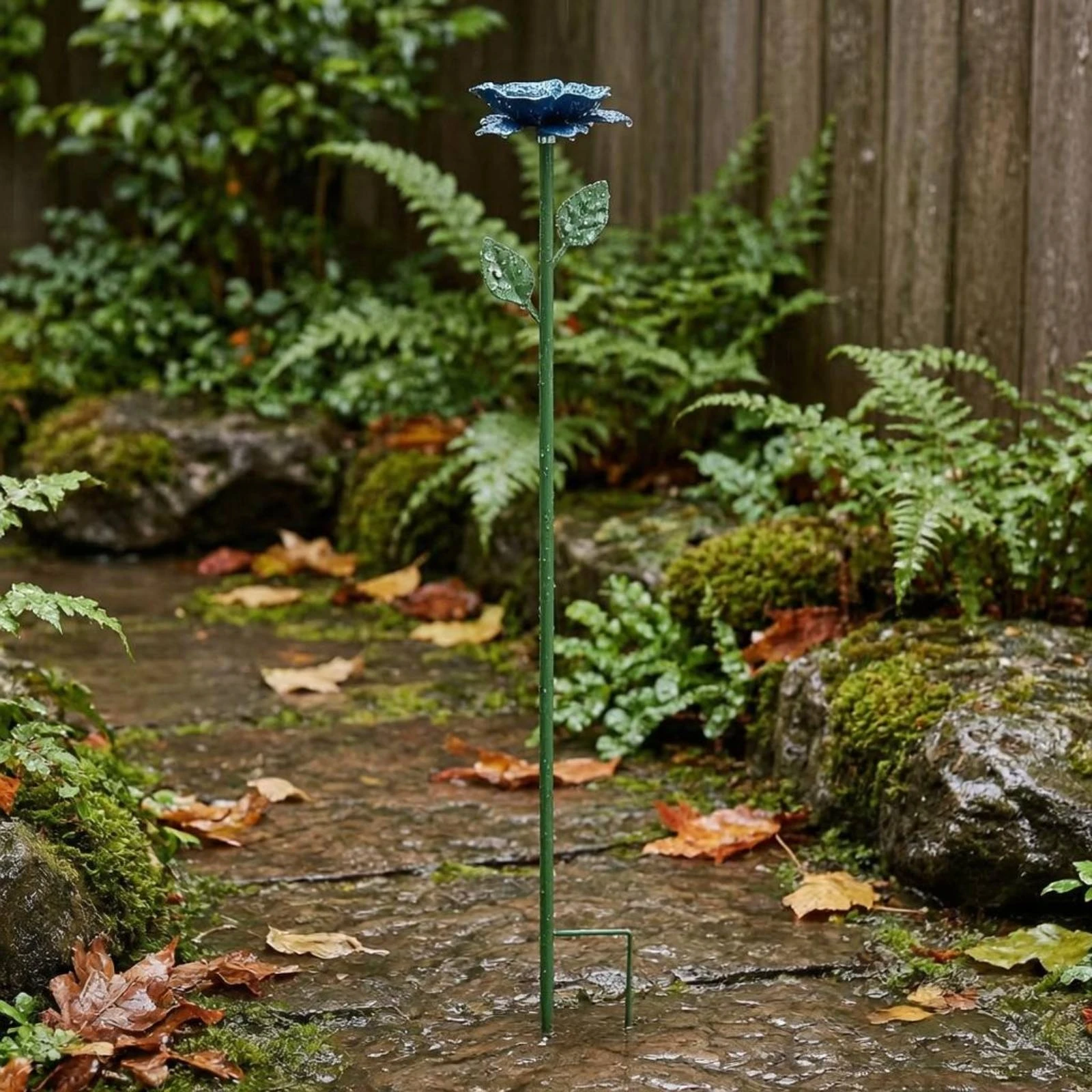 Metal Flower Bird Bath Layered Petal Flower Bird Feeder Ground Stake Feeder Decorative Outdoor Decor Weather-Resistant for Yard