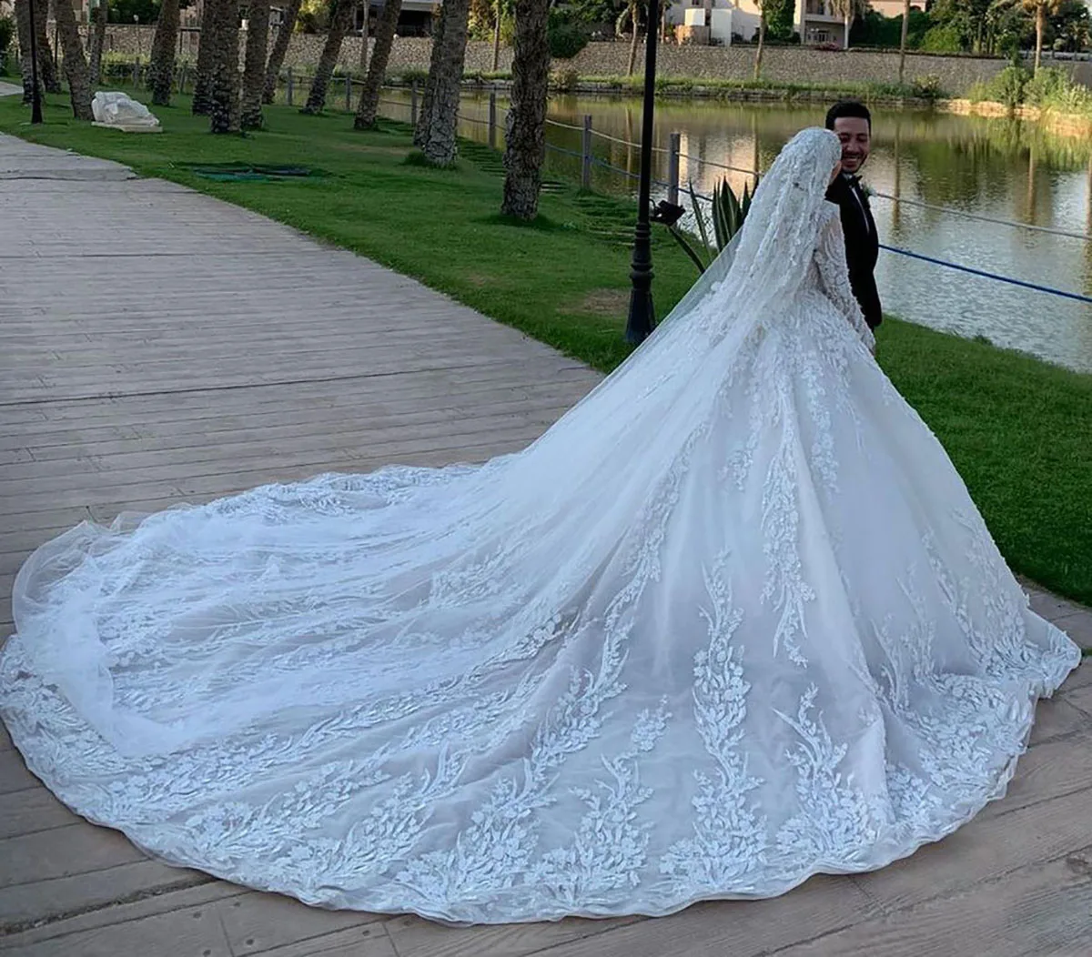 Muçulmano arábia saudita beading vestido de casamento alta pescoço apliques vestidos de noiva feito sob encomenda longo trem bordado vestido de novia