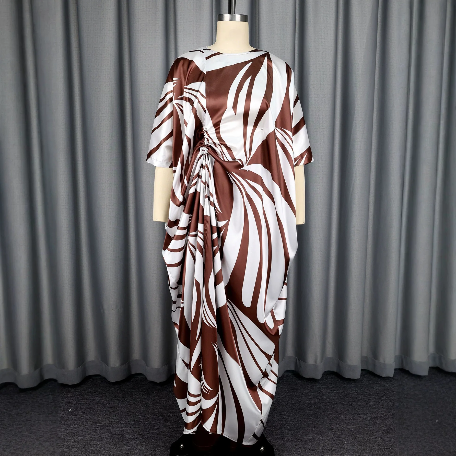 Plus-size Women's Loose-fitting Robe And Wide-leg Pants. Set Satine Abstract Print Vacation Two-piece Set Elegant Femme Robe