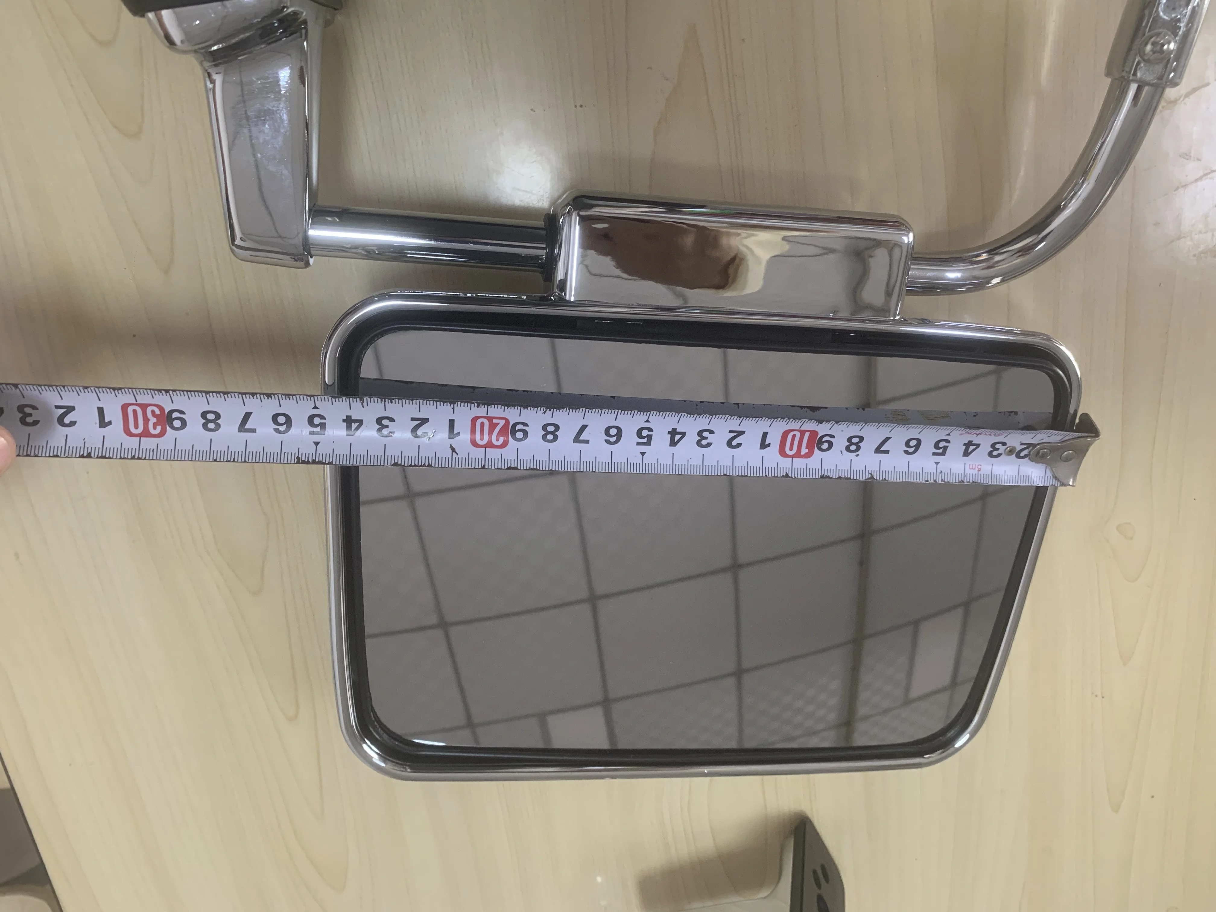 Suitable for Nissan Patrol Y60 Car Rearview Mirror Cloud Leopard YB2030 Car