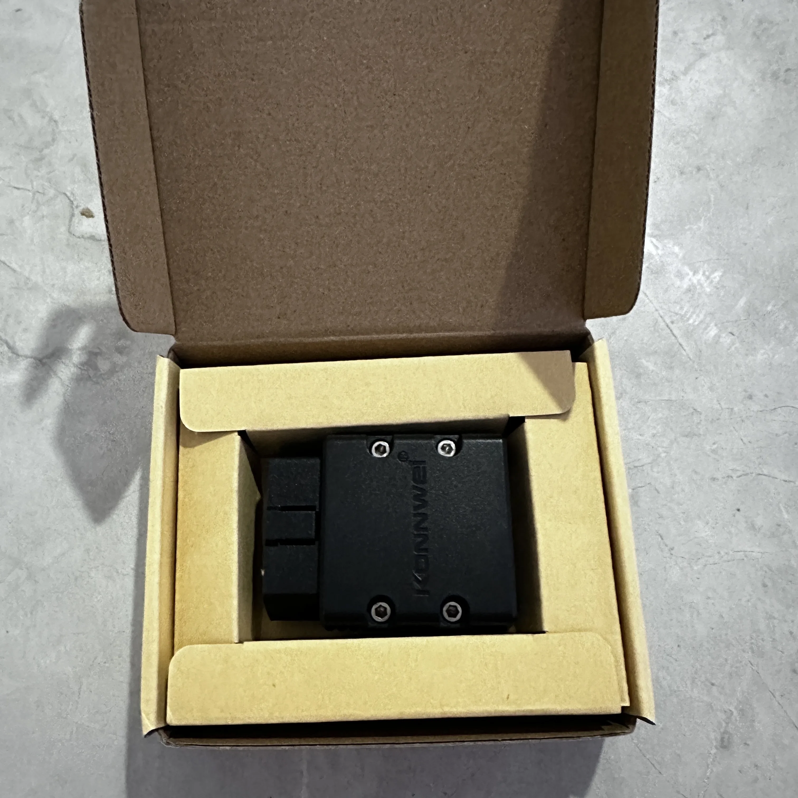 

Диагностический сканер Durabl Konnwei KW902 ELM327 V1.5 PIC18F25K80 Bluetooth OBD2 с поддержкой всех протоколов OBD2, работает как адаптер ICAR2, диагностический прибор OBDII.