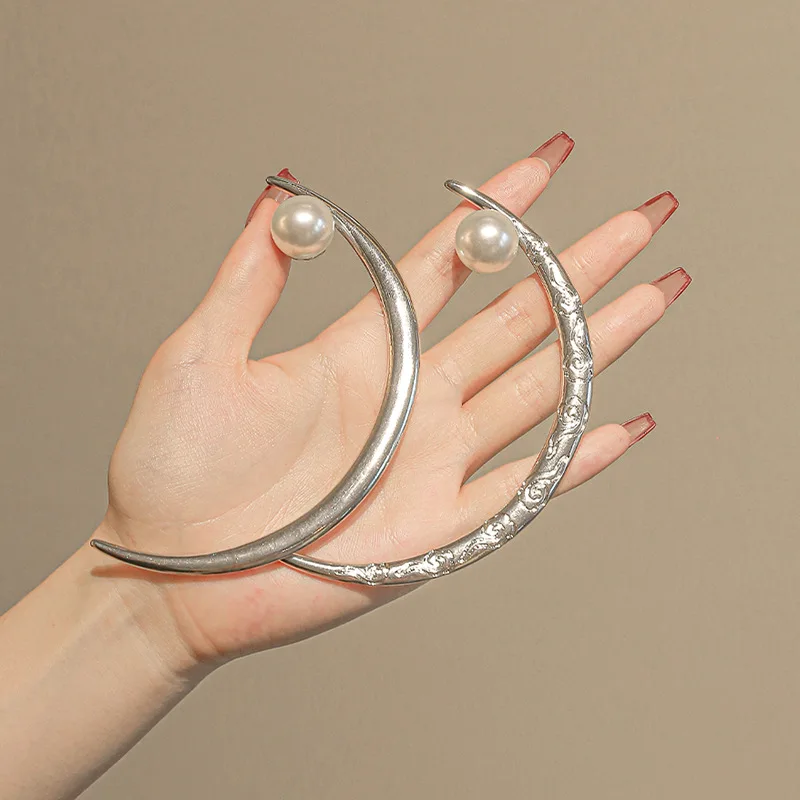 Pearl Hair Stick Crescent Moon Hair Pin Forks For Women Metal Hair Clip Barrettes Hairpin Hair Accessories Womens Sweet Headwear view 6