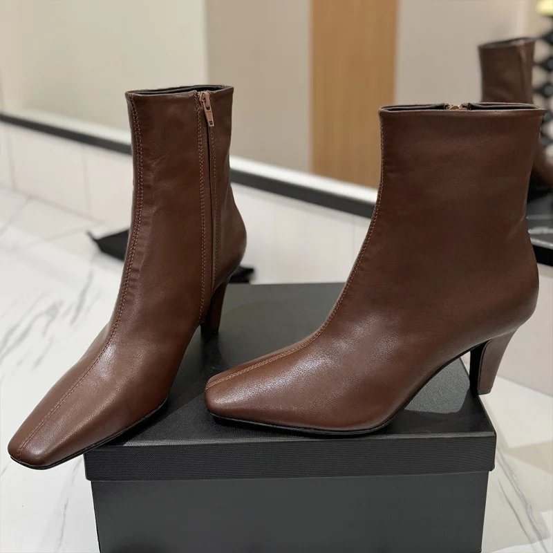 

High quality New women's shoes with letter logo, side zipper, square toe, high heels, motorcycle style riding boots 25111306