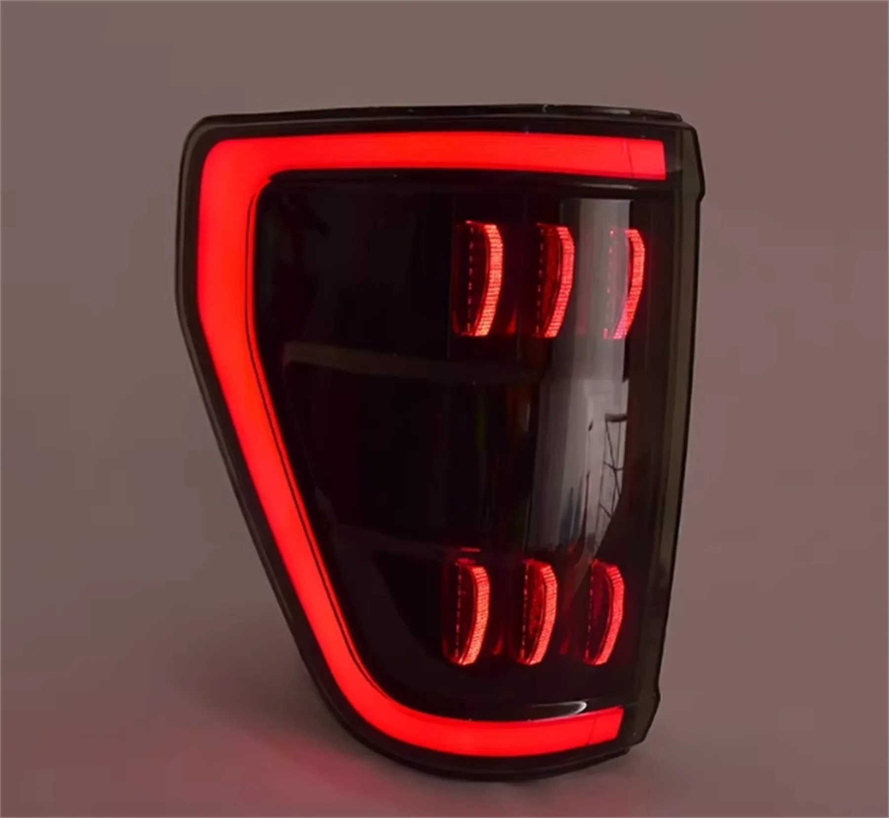 

Car Rear Light Tail light for Ford Raptor F150 22-23 Tail lamp Brake lamp reverse light Turn signal