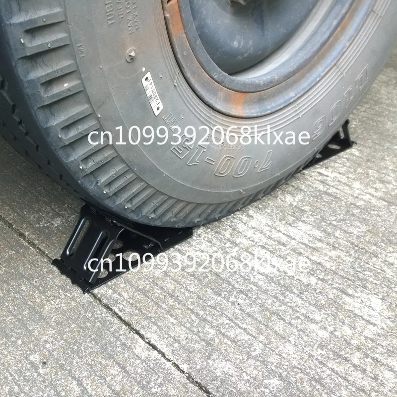 Auto Metal Folding Triangle Tire Support Pad Safe Parking Slope Anti-skid Anti-slip Wheel Retreat Balance Blocking