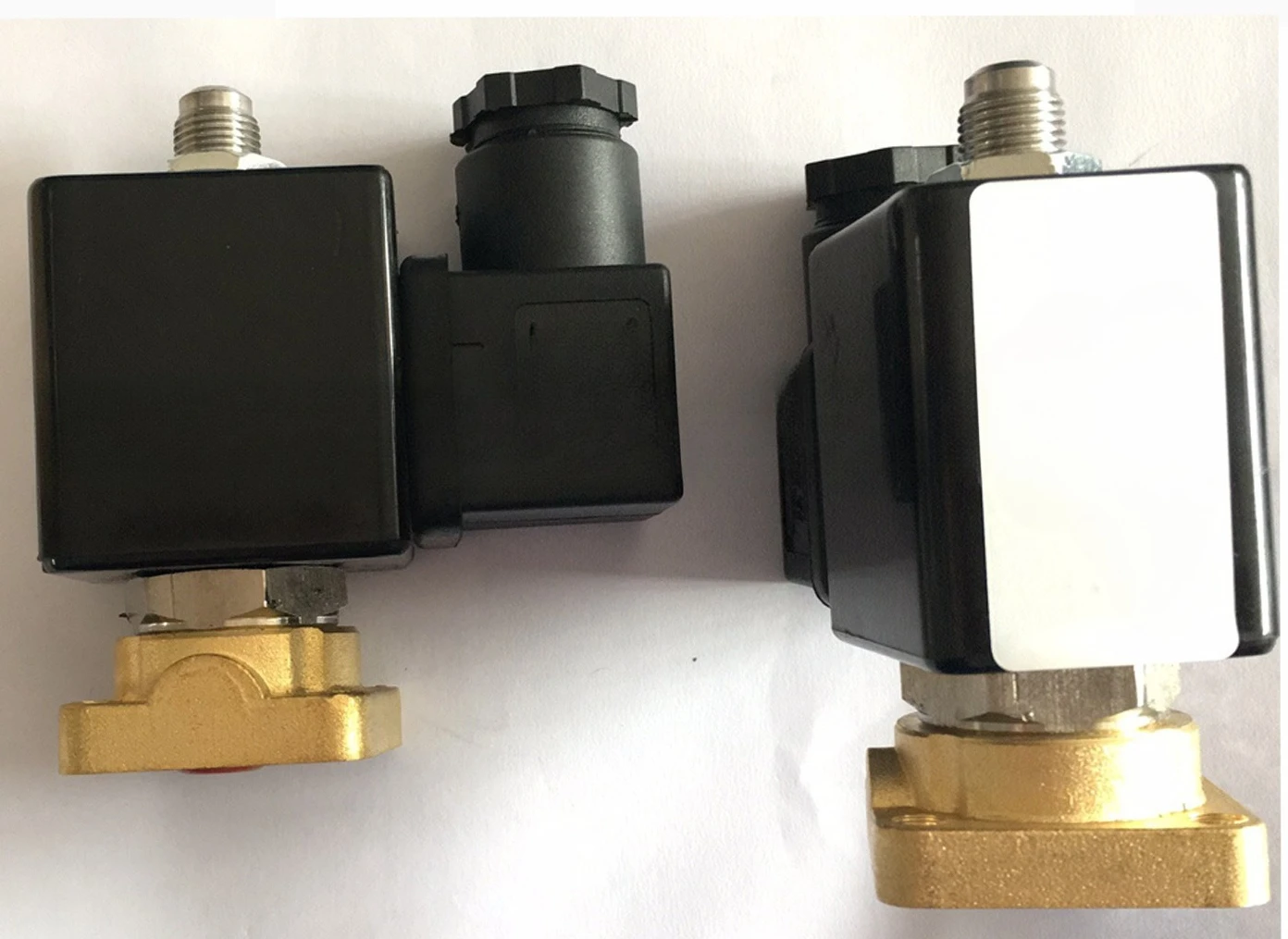 Loading Solenoid Valve Q23-015k for Air Compressor Accessoire Voiture Garden Tools Car Accessories